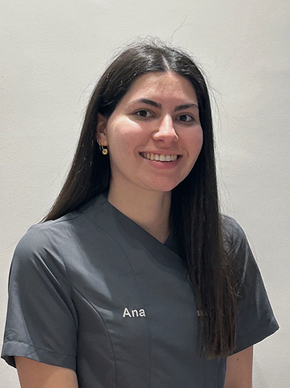 clinica-dental-goenea-ana-higienista-bucodental